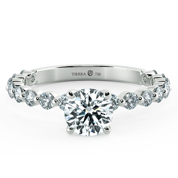 Nhẫn Solitaire kết hợp kiểu Eternity mới mẻ